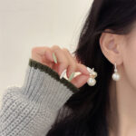 Women's Casual Elegant Simple Pearl Earrings - Image 2