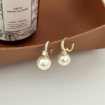 Women's Casual Elegant Simple Pearl Earrings - Image 6