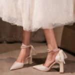 Women's Pumps 2026 Spring New Arrival, Designed Pearl Bow, Unique And Elegant Style - Image 3